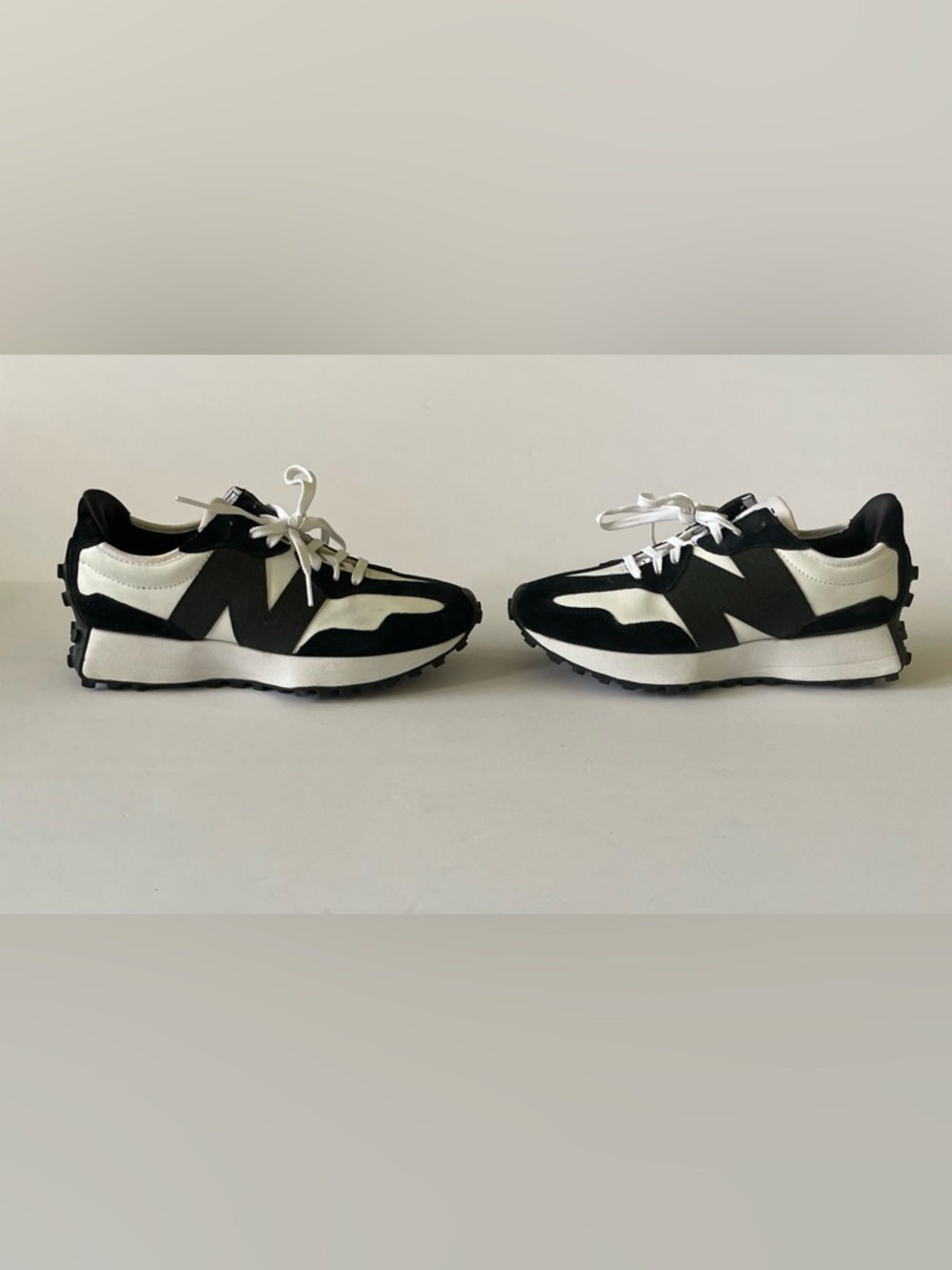 New Balance 327 Crocodile Black White Sneakers Women’s 7.5 Rare WS327DW